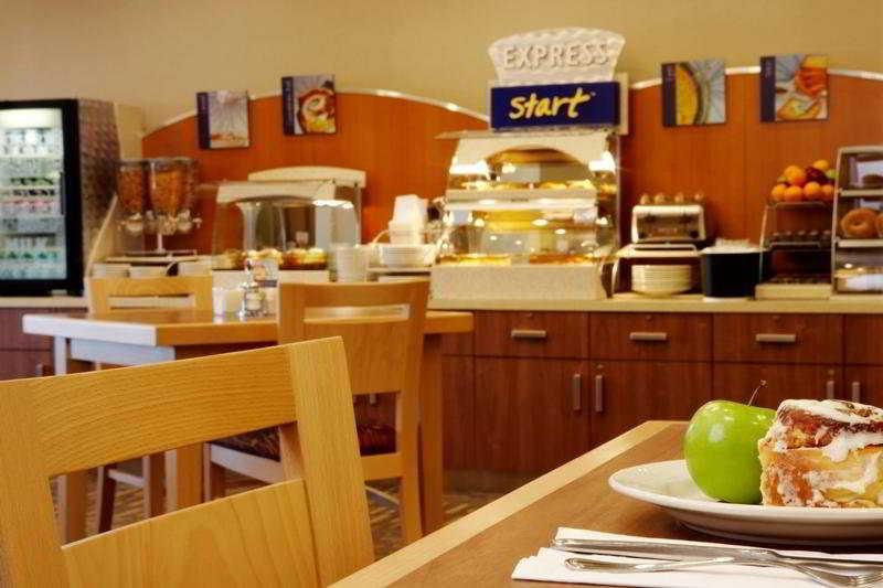 Holiday Inn Express & Suites Vaughan-Southwest By Ihg Nhà hàng bức ảnh