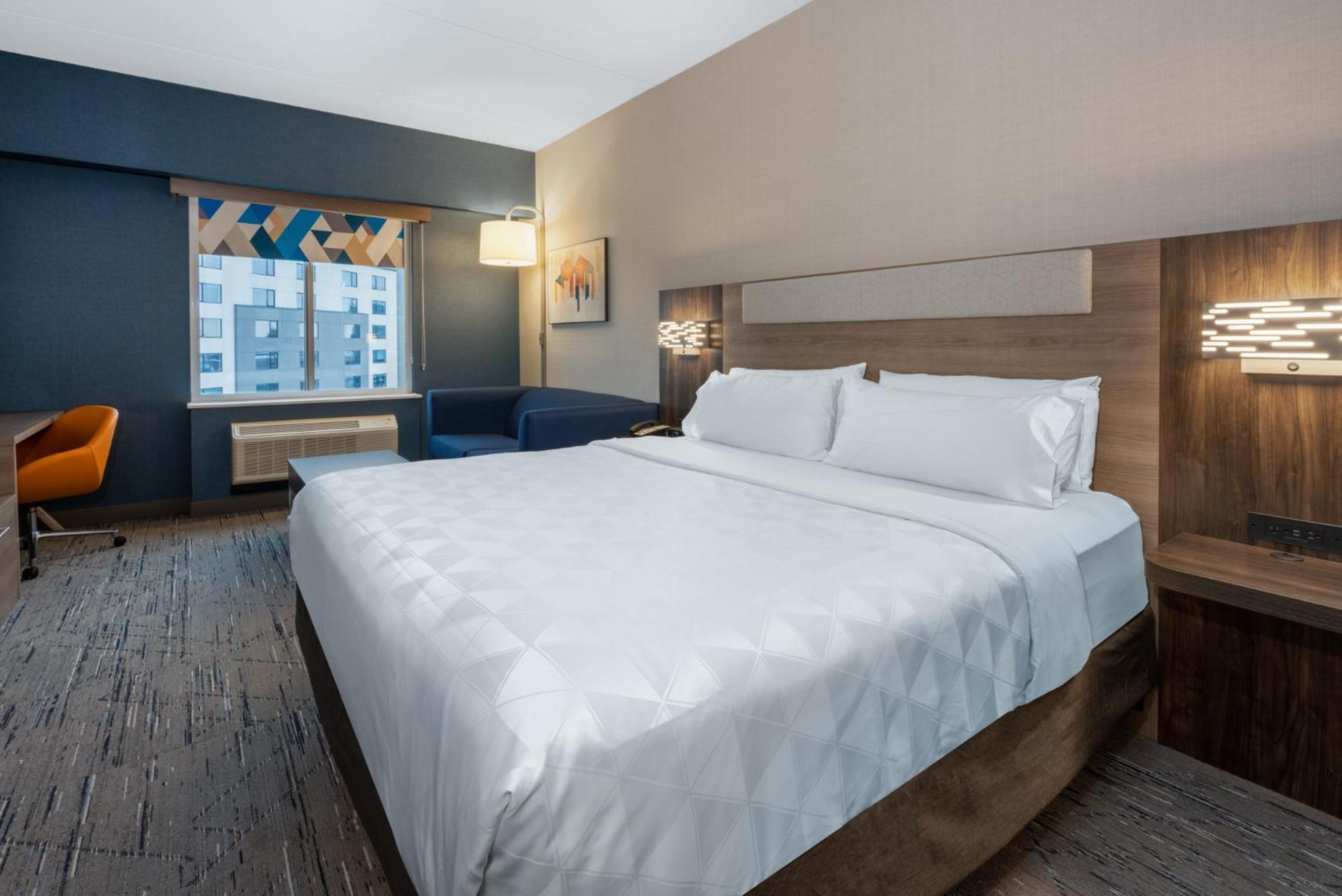 Holiday Inn Express & Suites Vaughan-Southwest By Ihg Ngoại thất bức ảnh