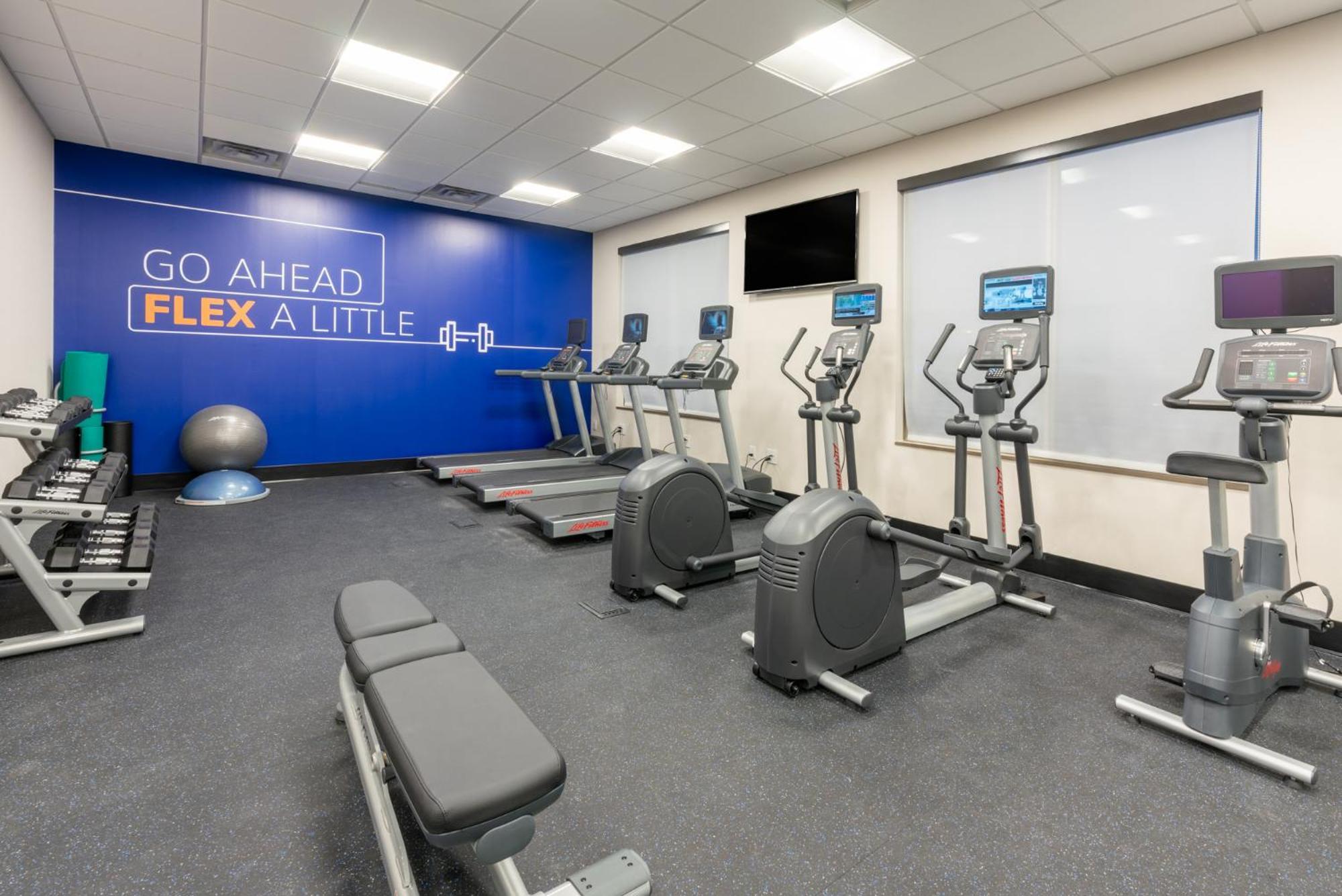 Holiday Inn Express & Suites Vaughan-Southwest By Ihg Ngoại thất bức ảnh