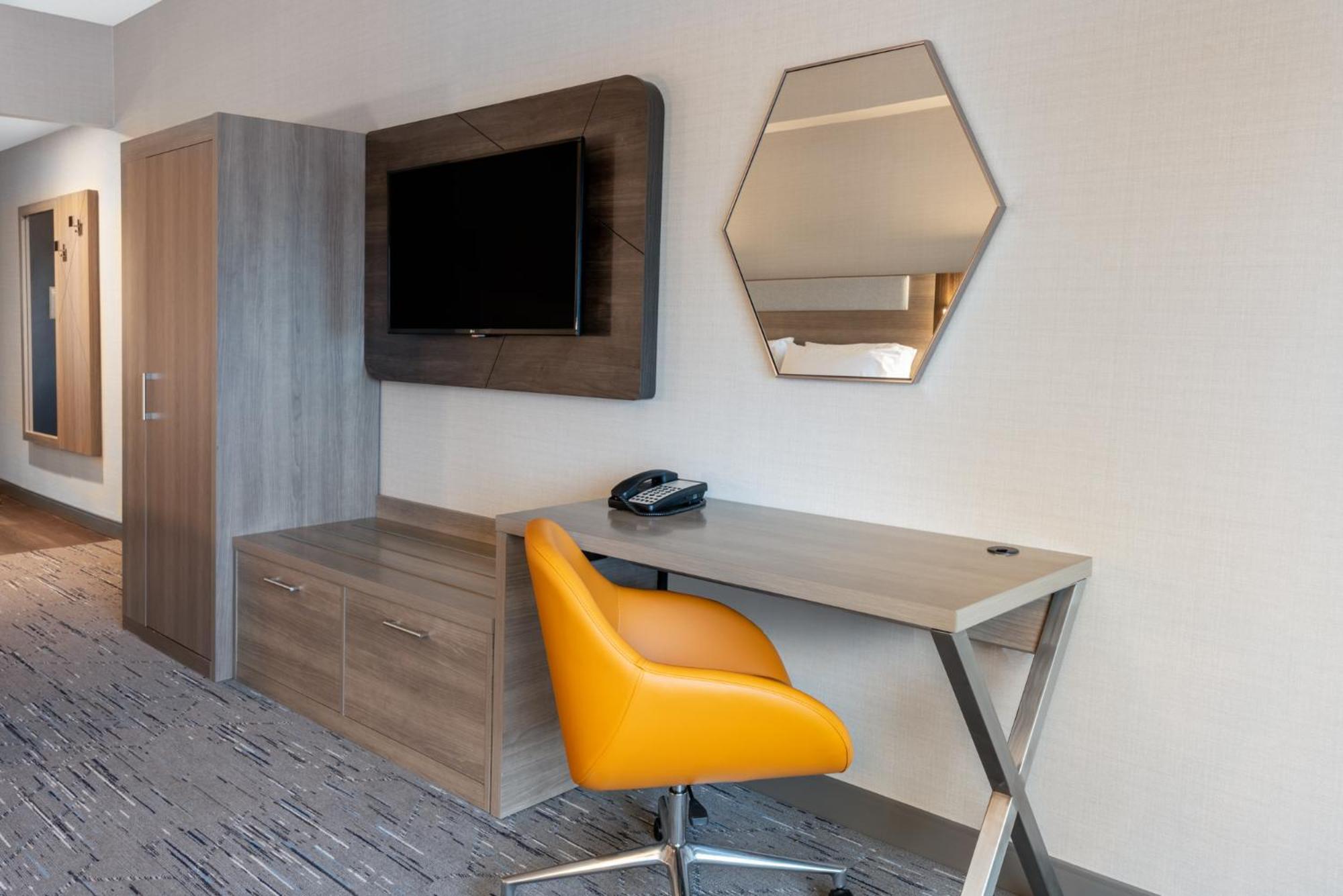 Holiday Inn Express & Suites Vaughan-Southwest By Ihg Ngoại thất bức ảnh