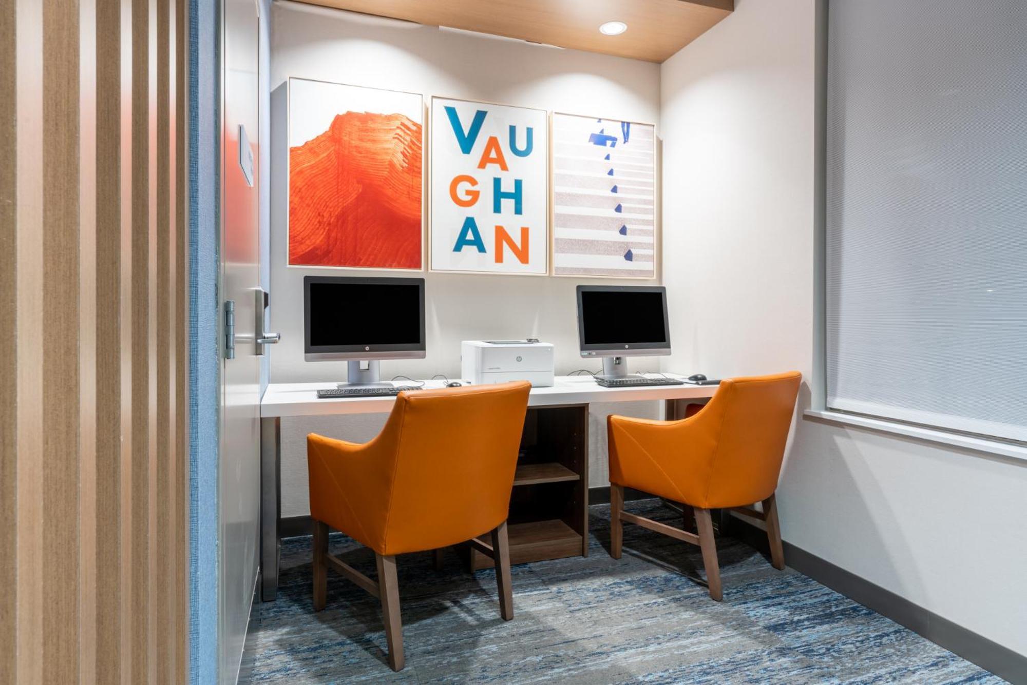 Holiday Inn Express & Suites Vaughan-Southwest By Ihg Ngoại thất bức ảnh