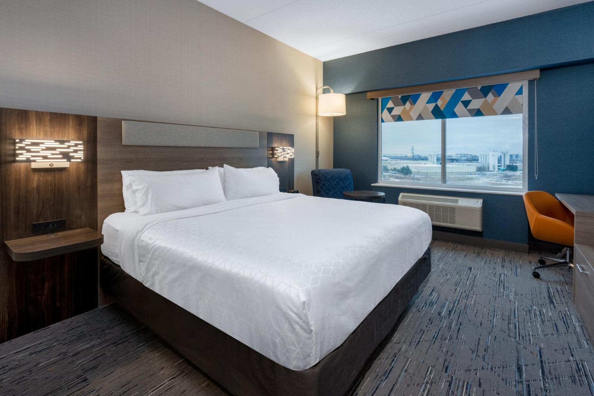 Holiday Inn Express & Suites Vaughan-Southwest By Ihg Ngoại thất bức ảnh