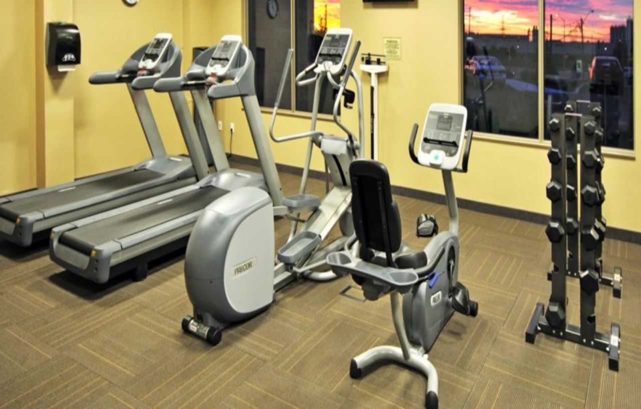 Holiday Inn Express & Suites Vaughan-Southwest By Ihg Ngoại thất bức ảnh